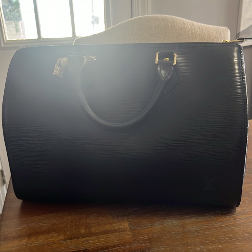Louis Vuitton Speedy 30 Black Leather - W/COA